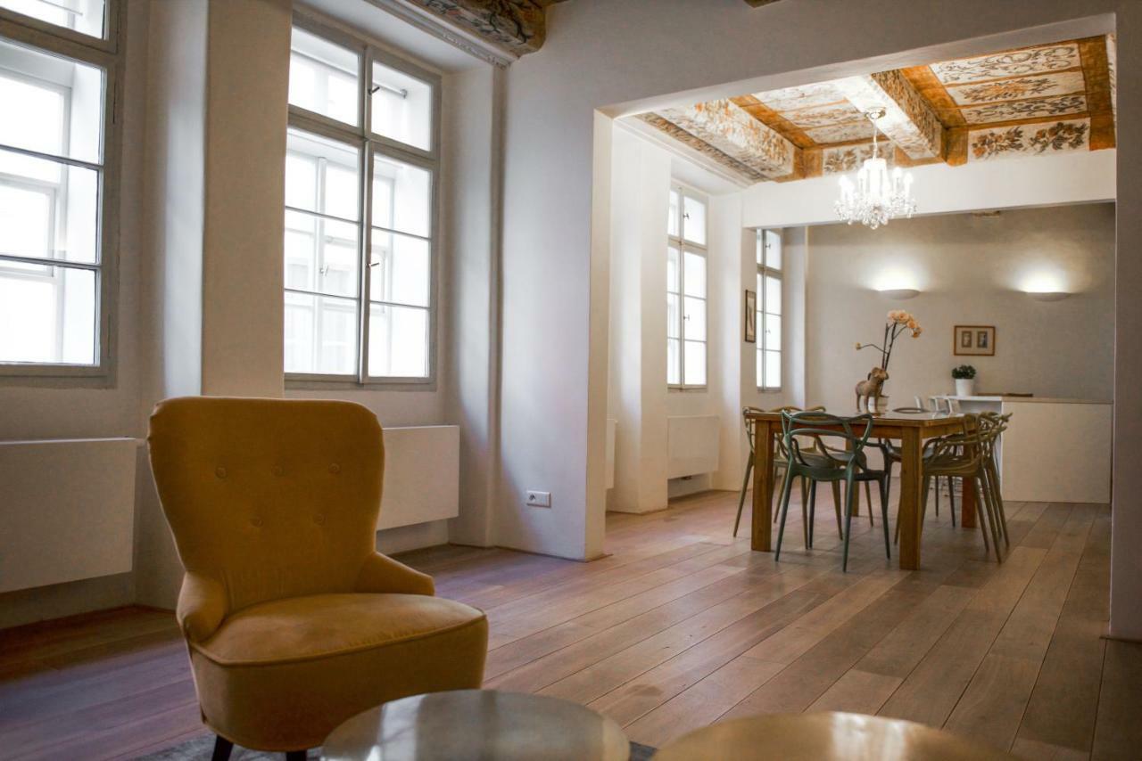 Apartment 18th Century Baroque *