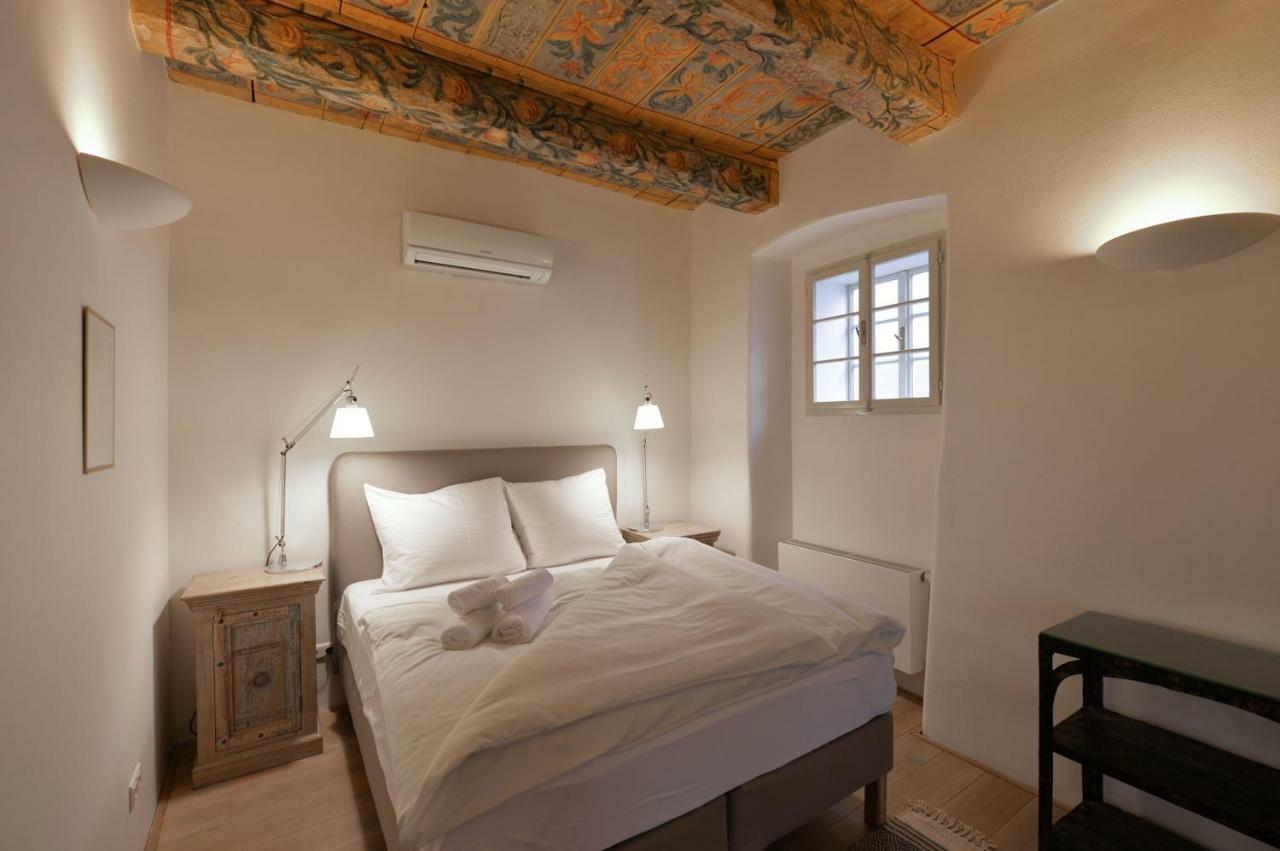 18th Century Baroque Apartment Prague