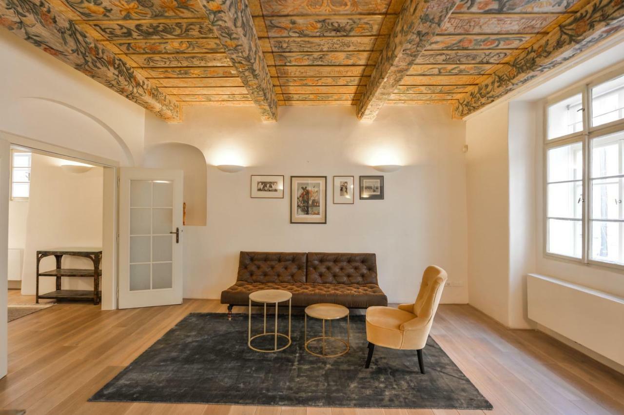 18th Century Baroque Apartment Prague